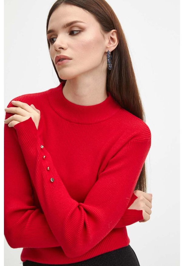 czerwony-sweter-damski-700xce-1.jpg